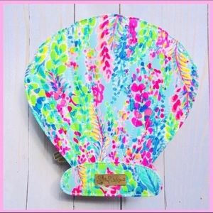 LILLY PULITZER | Shell Makeup Case Catch The Wave